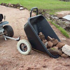 Towable wheelbarrows